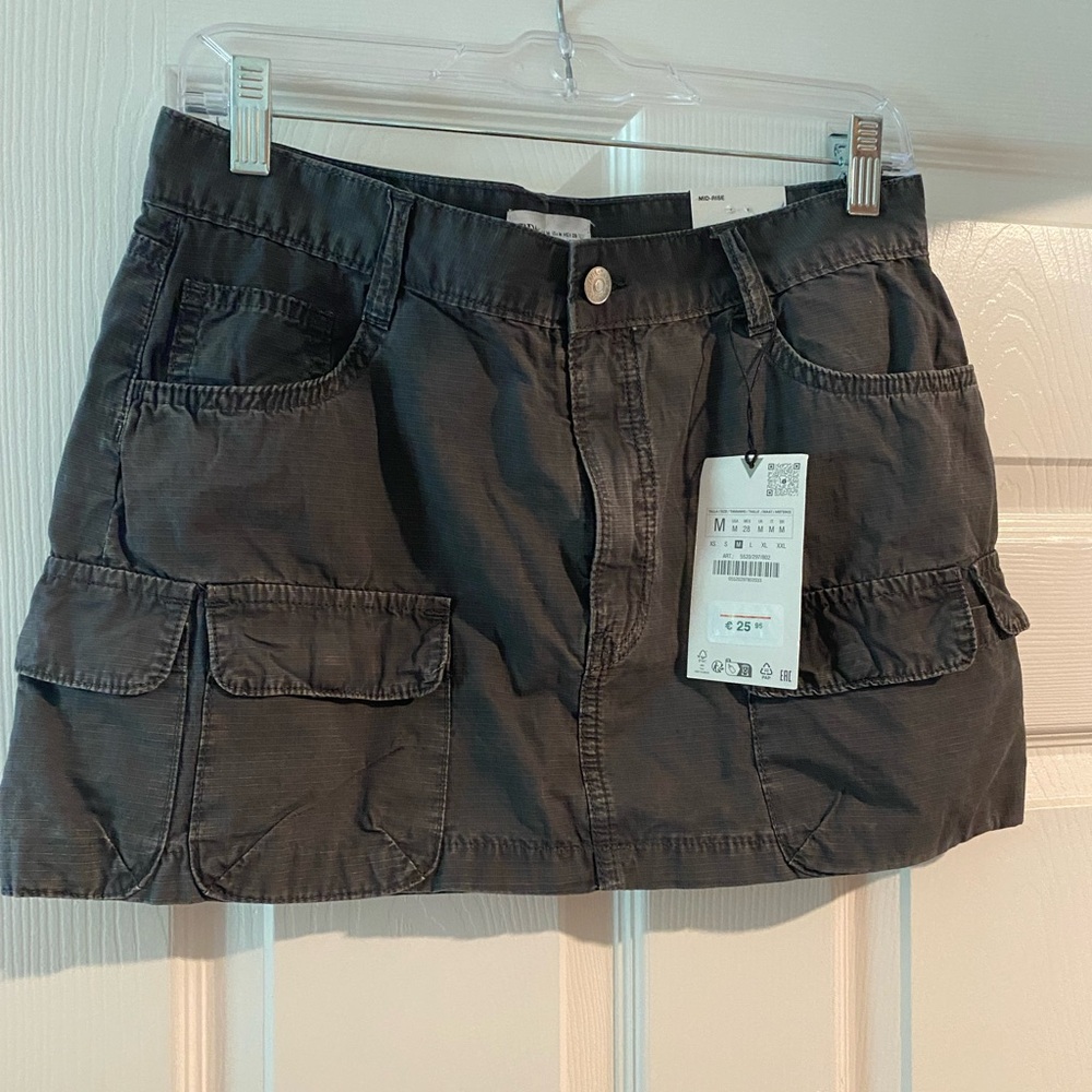 Zara NWT cargo skirt